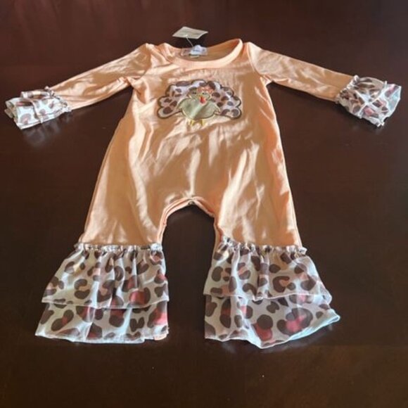 Clover Cottage Turkey baby girl Romper Peach Long Sleeve Ruffle Cuffs & Ankles - Picture 5 of 6